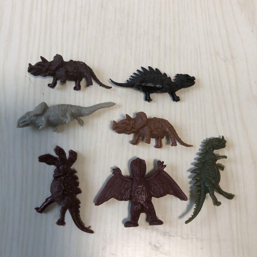 Amazon.co.jp: 昭和レトロなおまけ 怪獣恐竜7点セット : おもちゃ